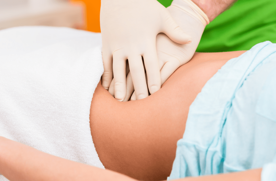 POSTNATAL MASSAGE